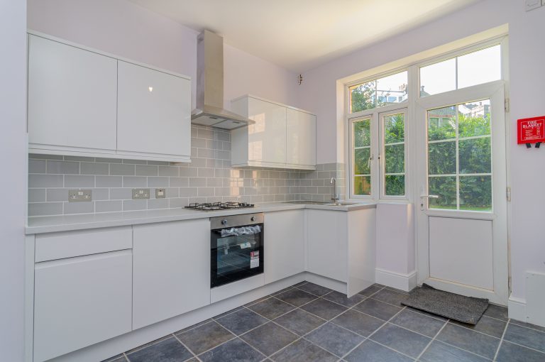 Flat 14 Gisburn Mansions - SAS Investments - The House Photographer-13